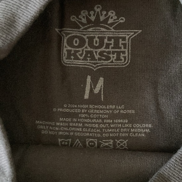 Outkast Graphic Gray Long Sleeve Shirt. Men’s medium - Picture 3 of 3